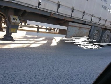 Σοβαρό τροχαίο στη Λάρισα – Νταλίκα παρέσυρε γυναίκα